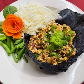 D14 LARB (A FAMOUS THAI WARM SALAD))